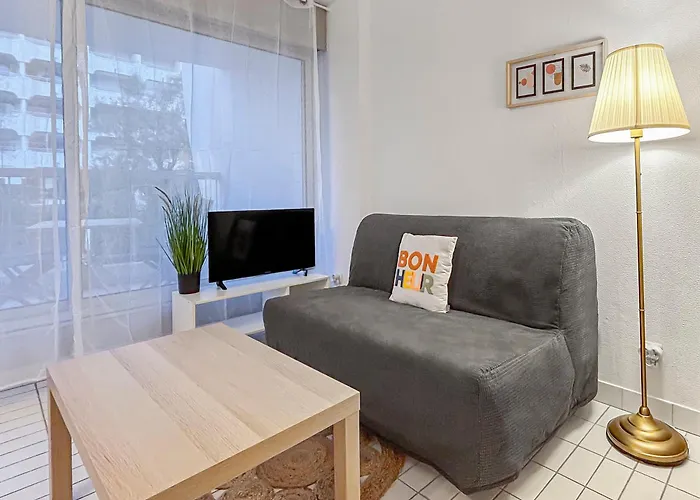 Bord De Mer, Balcon, A Deux Pas Des Commerces شقة